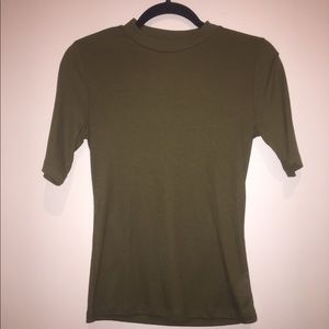 Forever 21 olive short sleeve sweater